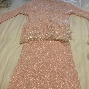 Beautiful shirt and skirt light pink just a beautiful set